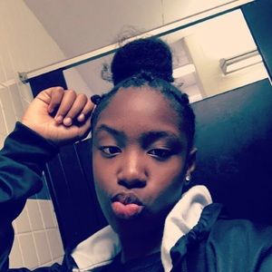 Meet your Posher, Azharia